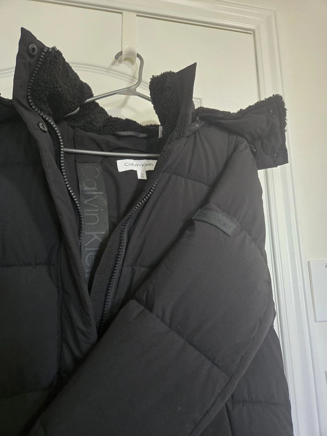Calvin klein Women’s winter jacket size L (Brand New) - photo 3