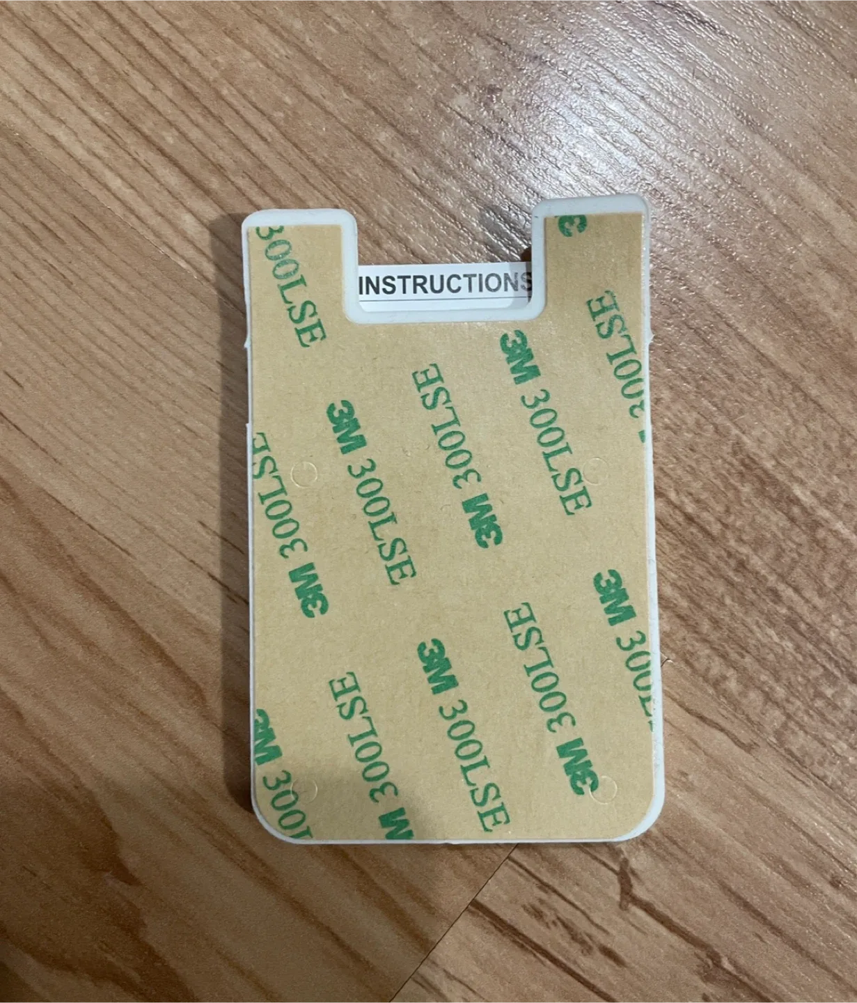 Uniqlo card holder sticker image indicator(2)