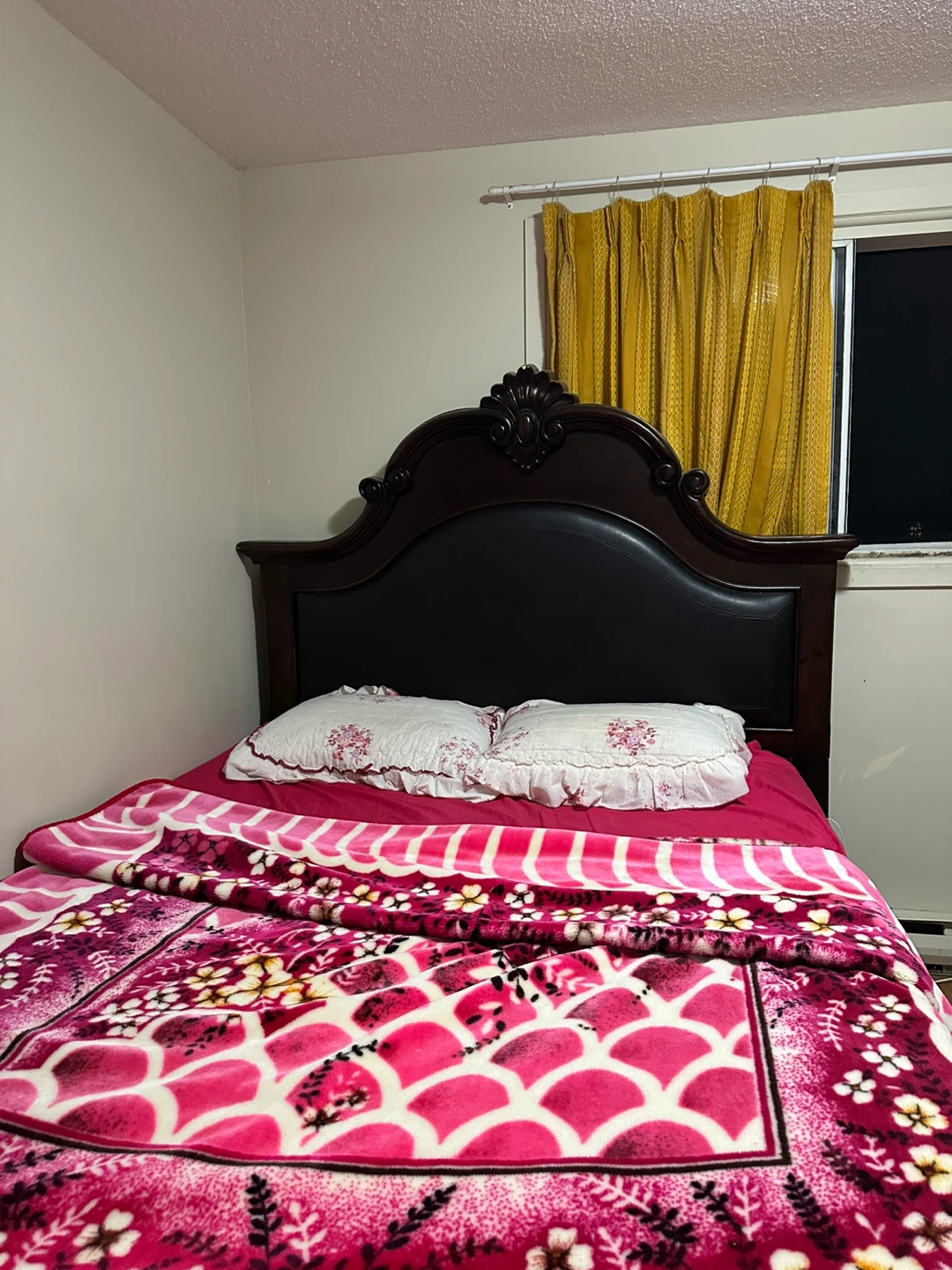Bedroom Set - Dresser, Mirror, Bed Frame, Chest - photo 5