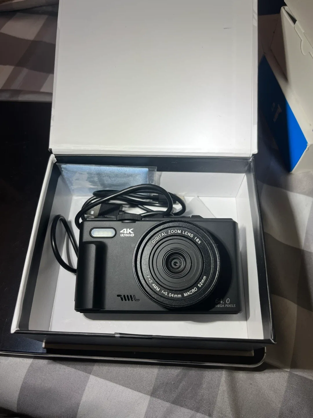 Digital Camera 4K Ultra HD 64 Mega Pixels