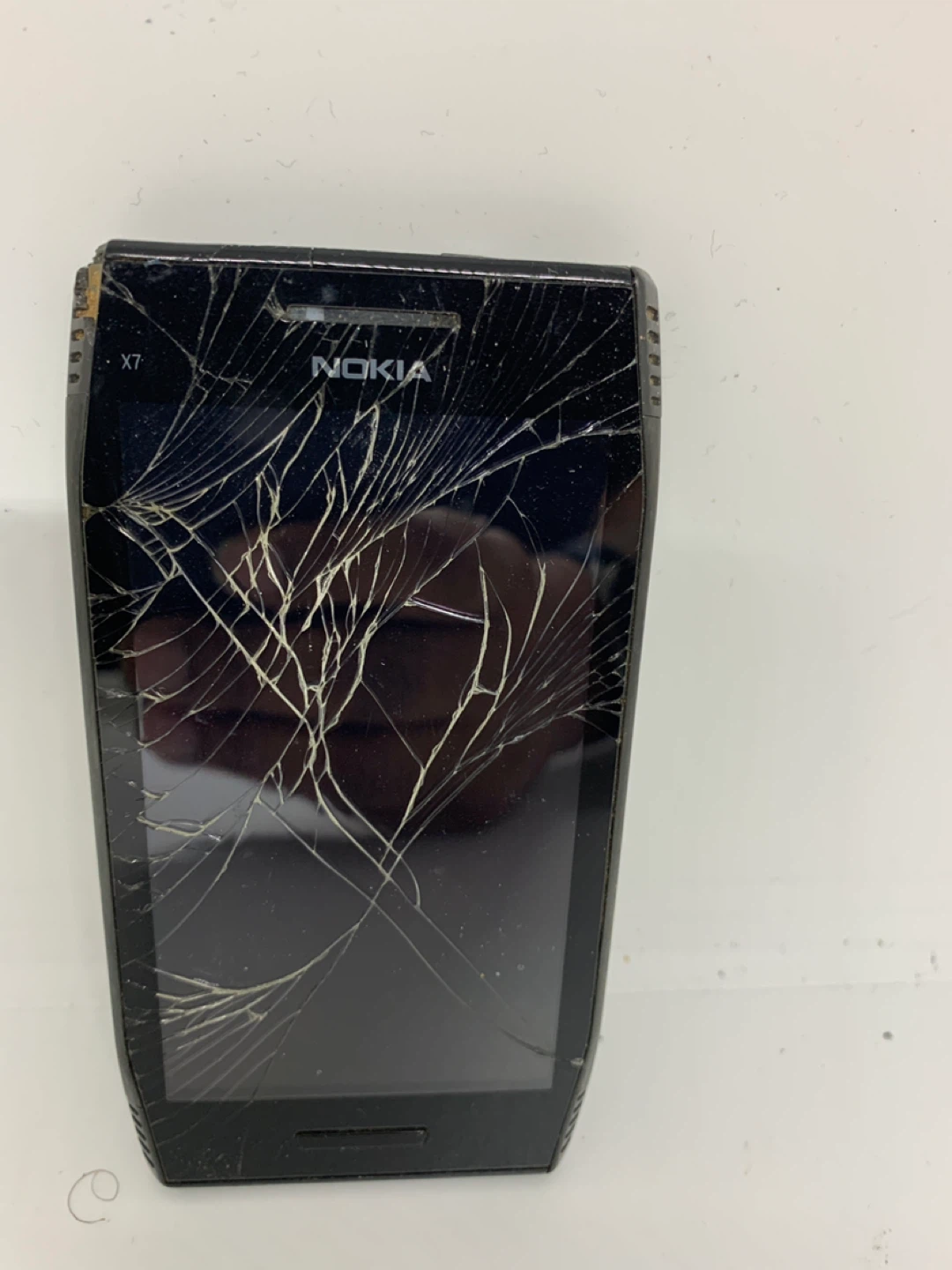 Nokia X7 - For Parts Only - photo 2
