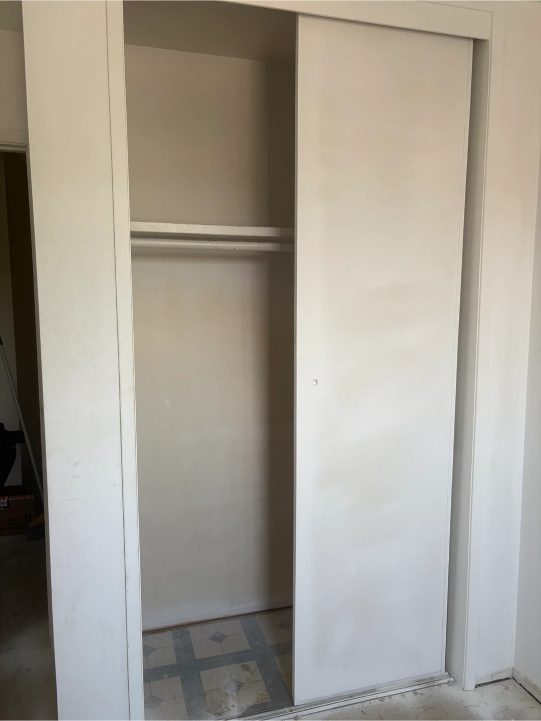 Roommate Wanted - photo 4