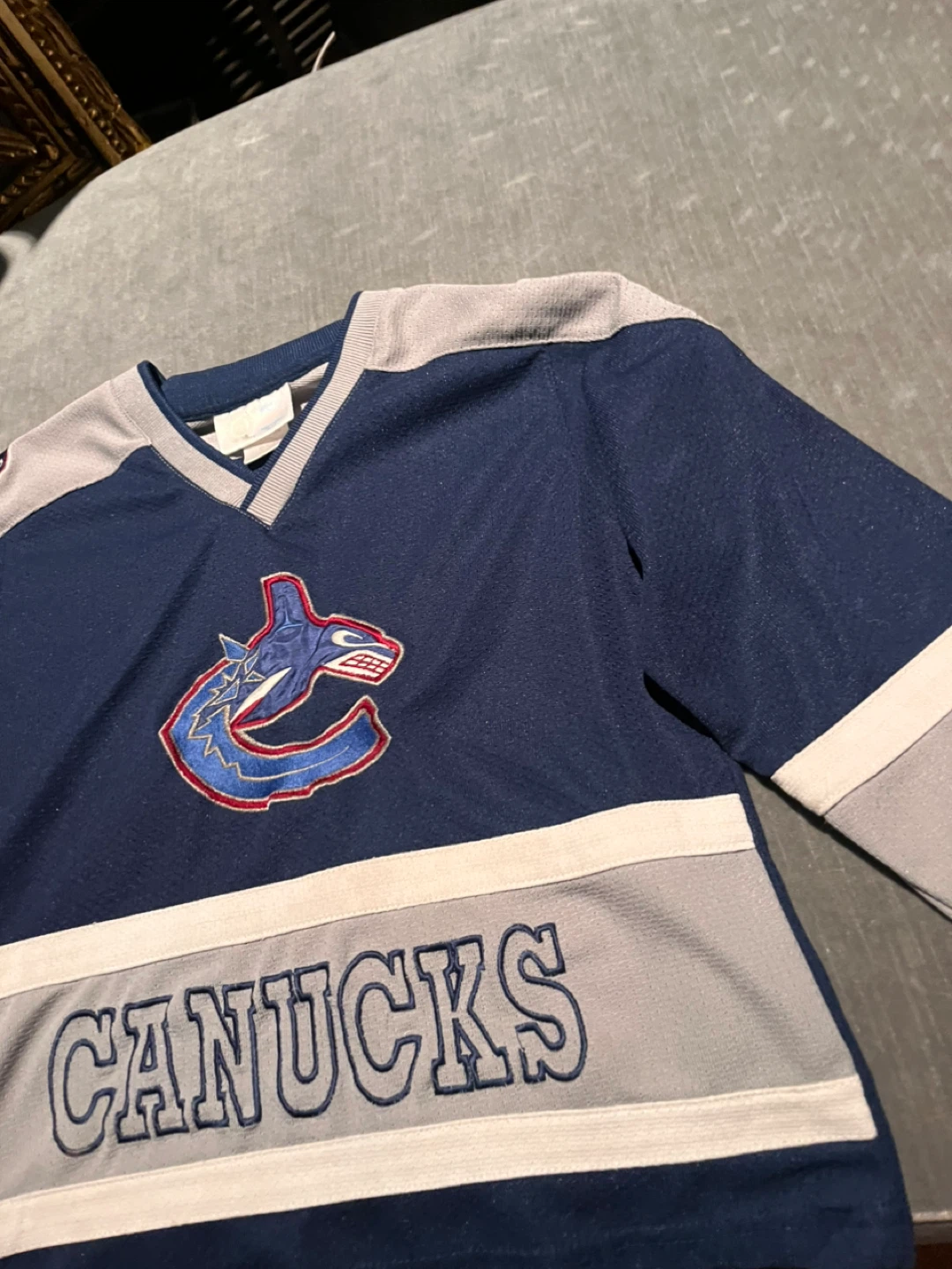Vancouver Canucks Hockey Jersey - photo 3