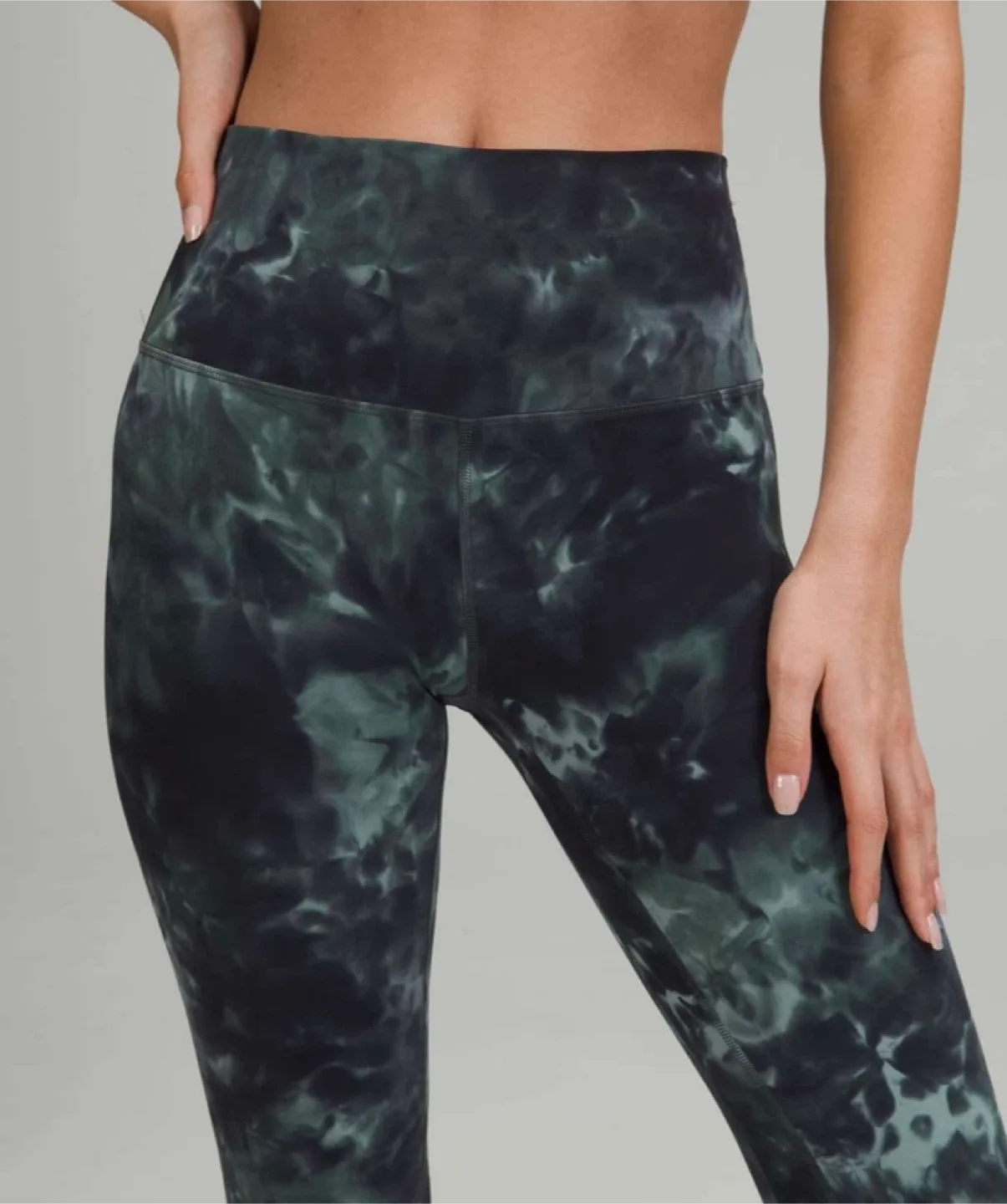 Lululemon Align Pants Size 8 image indicator(7)