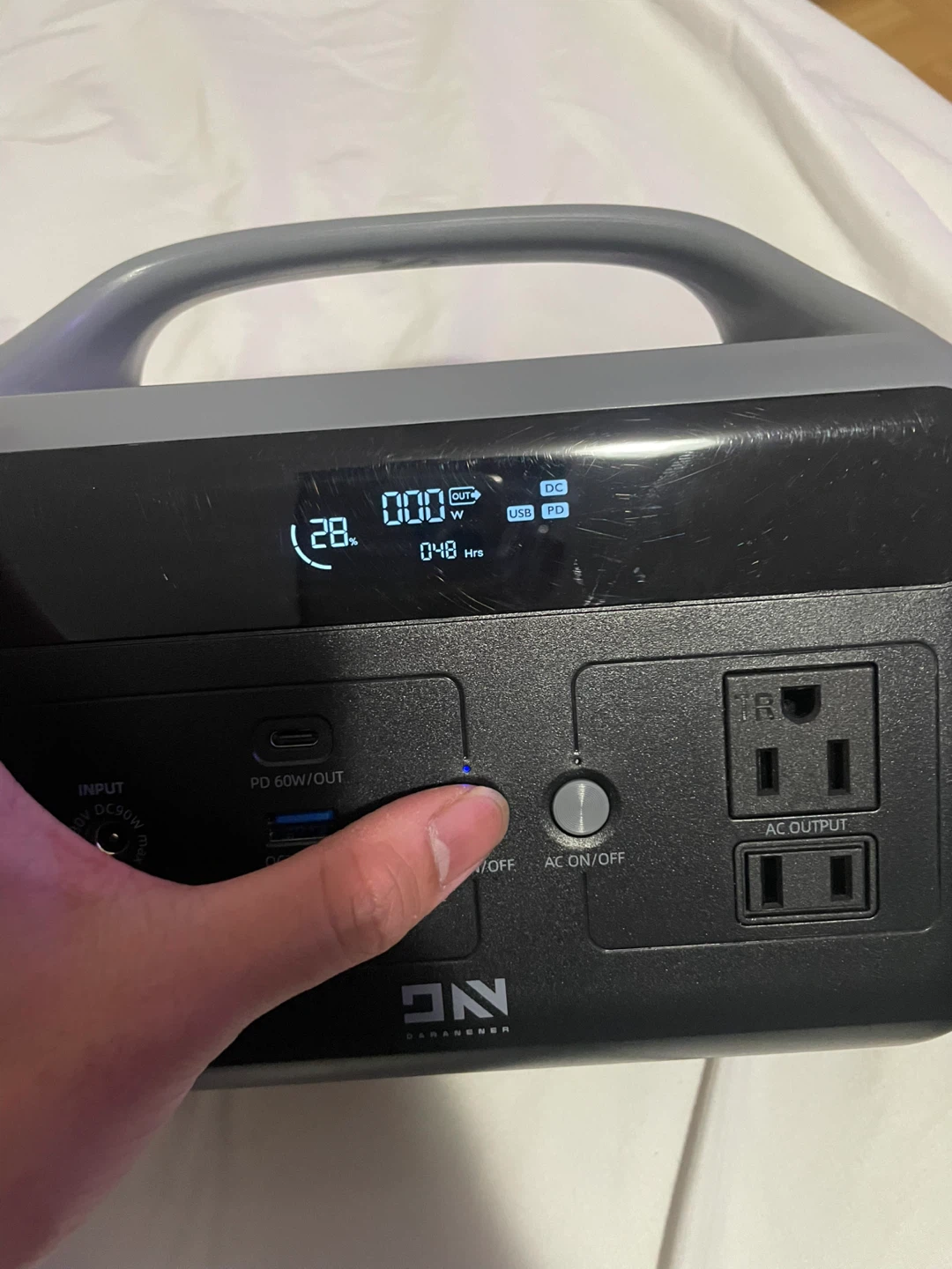 Daranener Portable Power Station (Like New) - photo 2