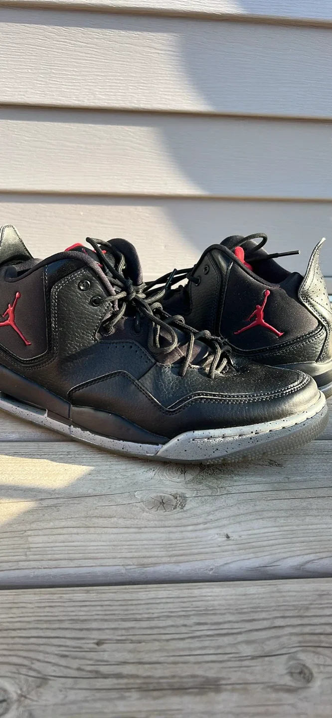 Jordan Lift Off Black/Red Sneakers image indicator(4)