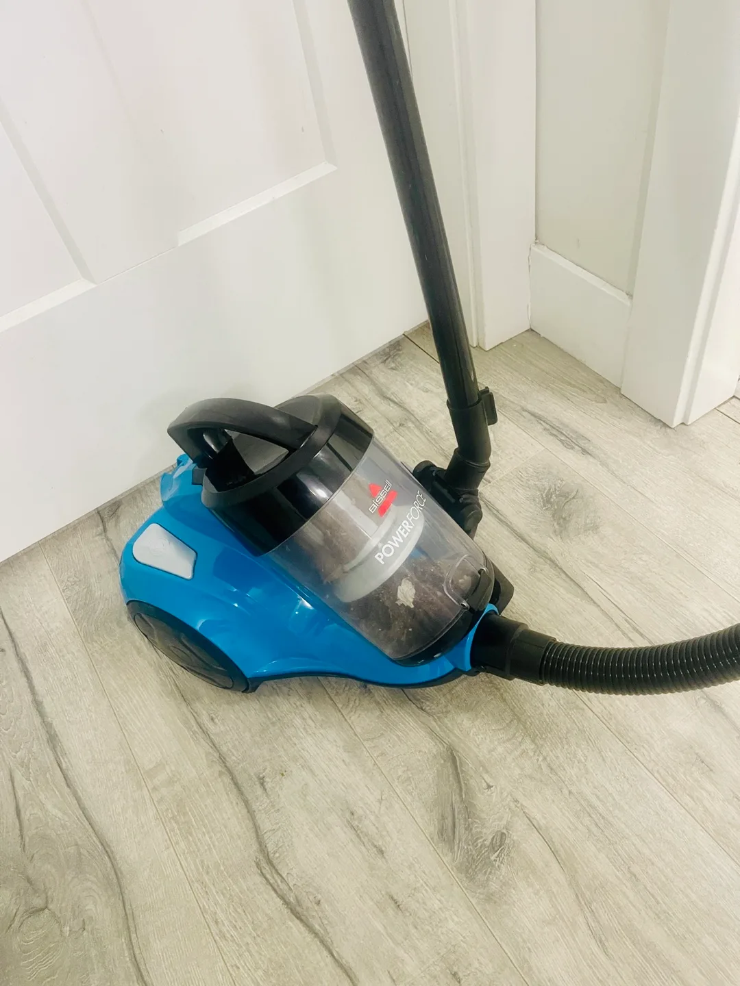 Bissell PowerForce Bagless Vacuum - Blue image indicator(2)