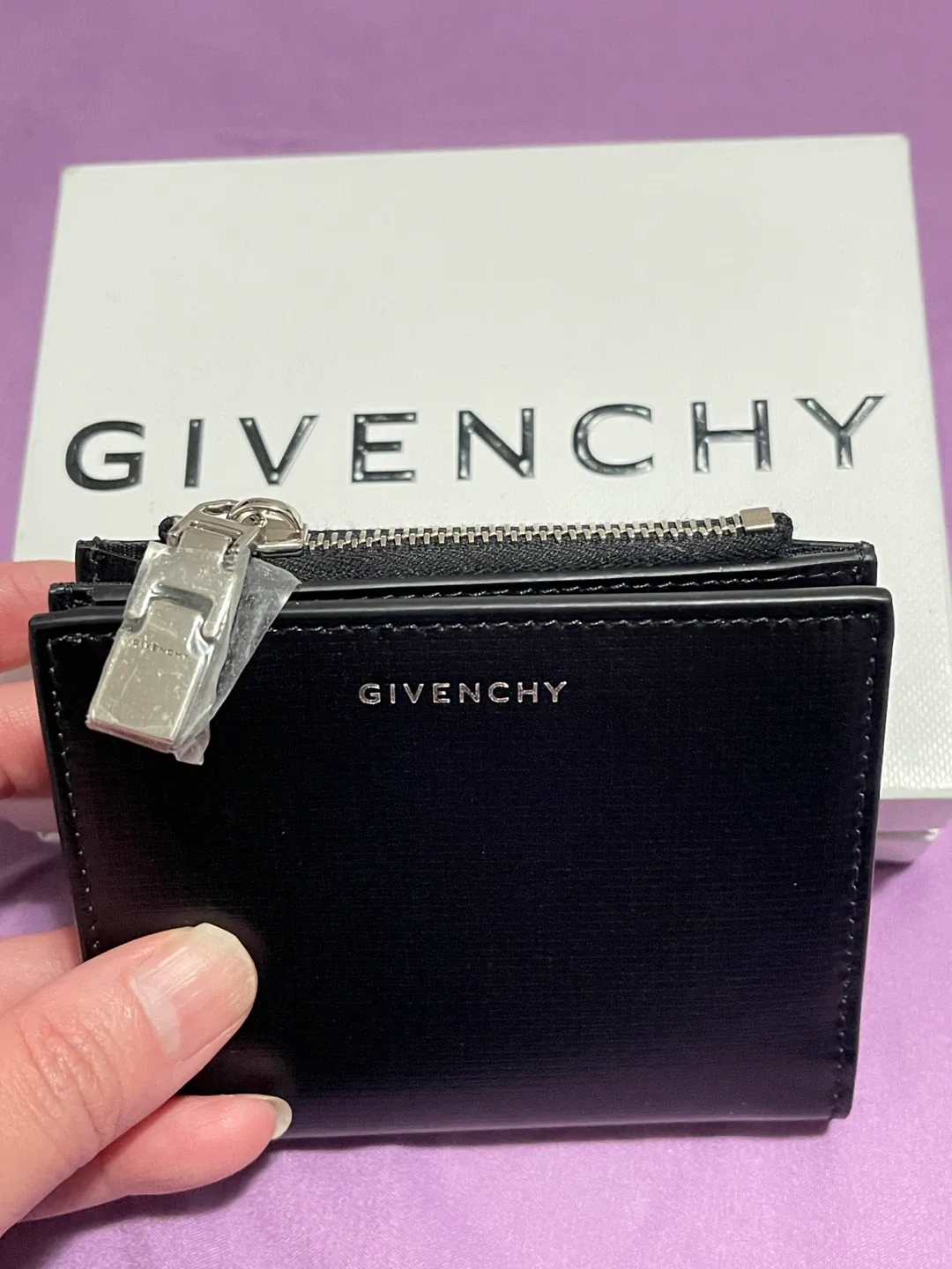 Brand new Authentic Givenchy Black Leather Wallet image indicator(3)