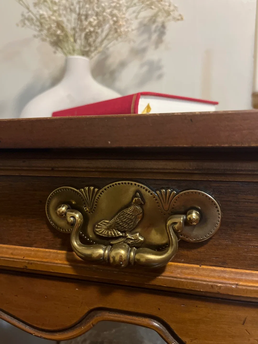 Vintage Side Table image indicator(3)