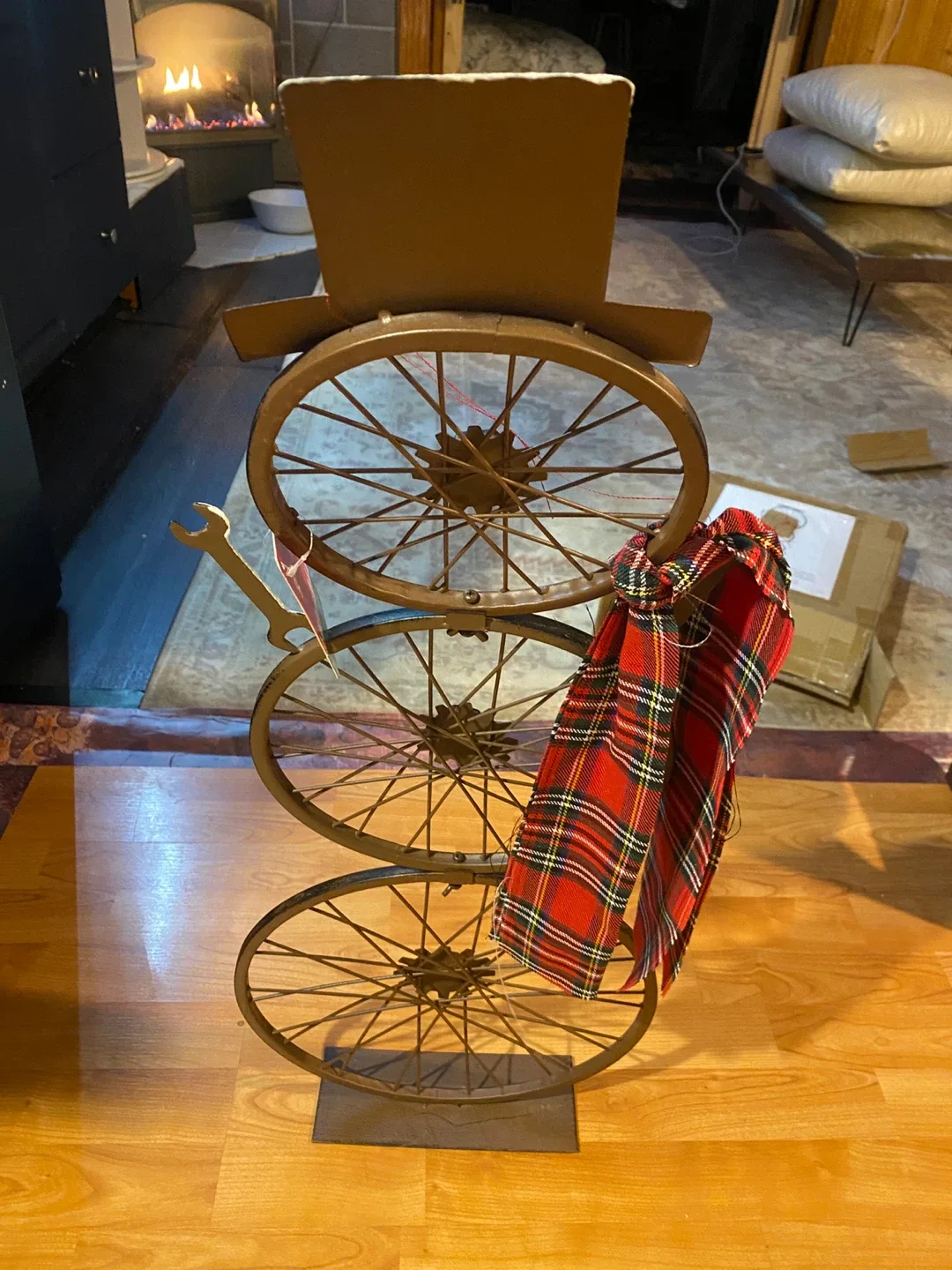 Metal Wheel Snowman - 34" Tall image indicator(4)