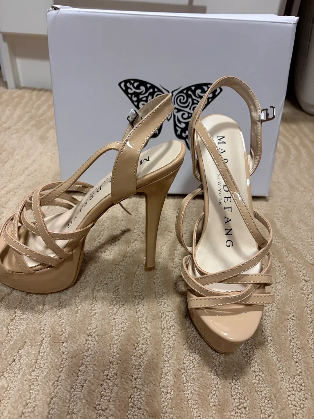 Marc Defang tops Heels - brand new 6.5 image indicator(3)