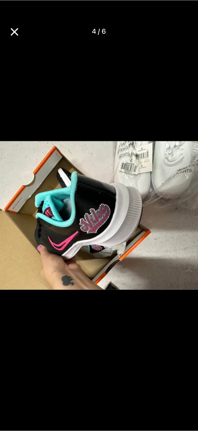 Nike Downshifter 11 SE (GS) Size 5Y image indicator(3)