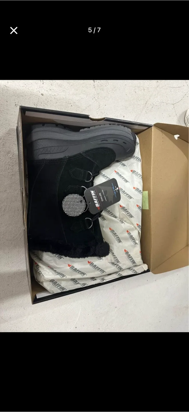 Baffin Women's Chloe Waterproof Winter Boots - Size 9 image indicator(4)