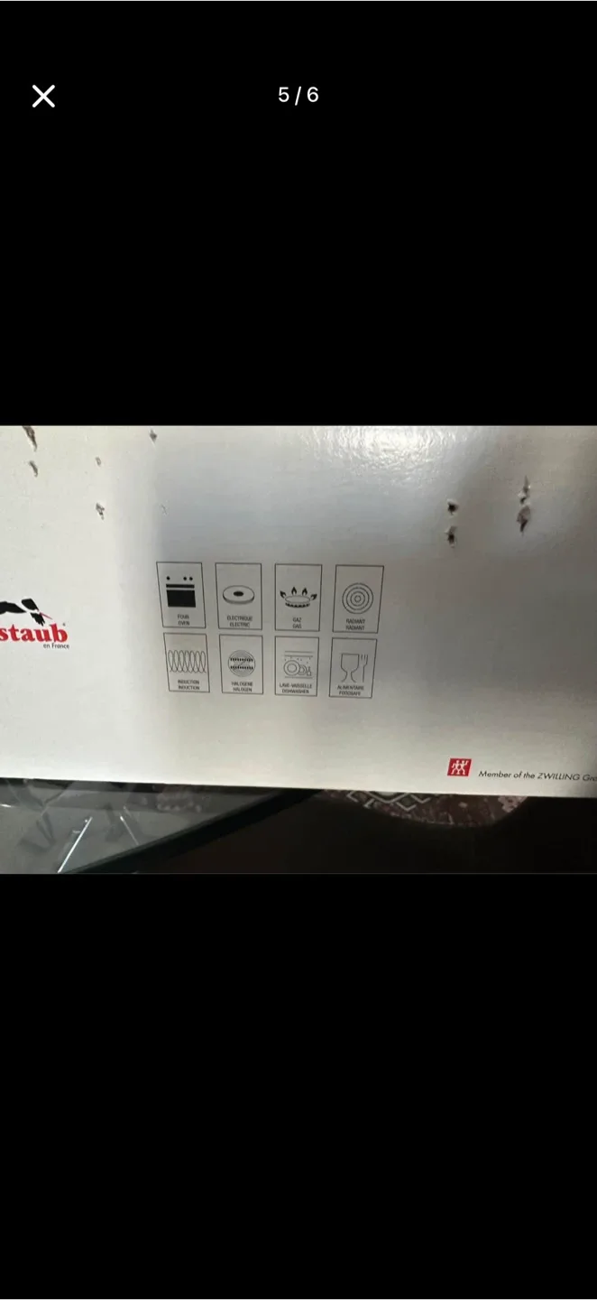 Staub Cocotte Ronde 24cm Black with Box image indicator(6)