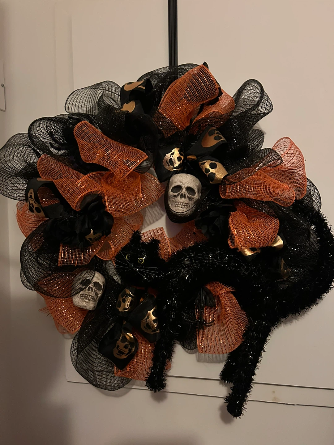 Halloween Wreath - Black Cat & Skulls