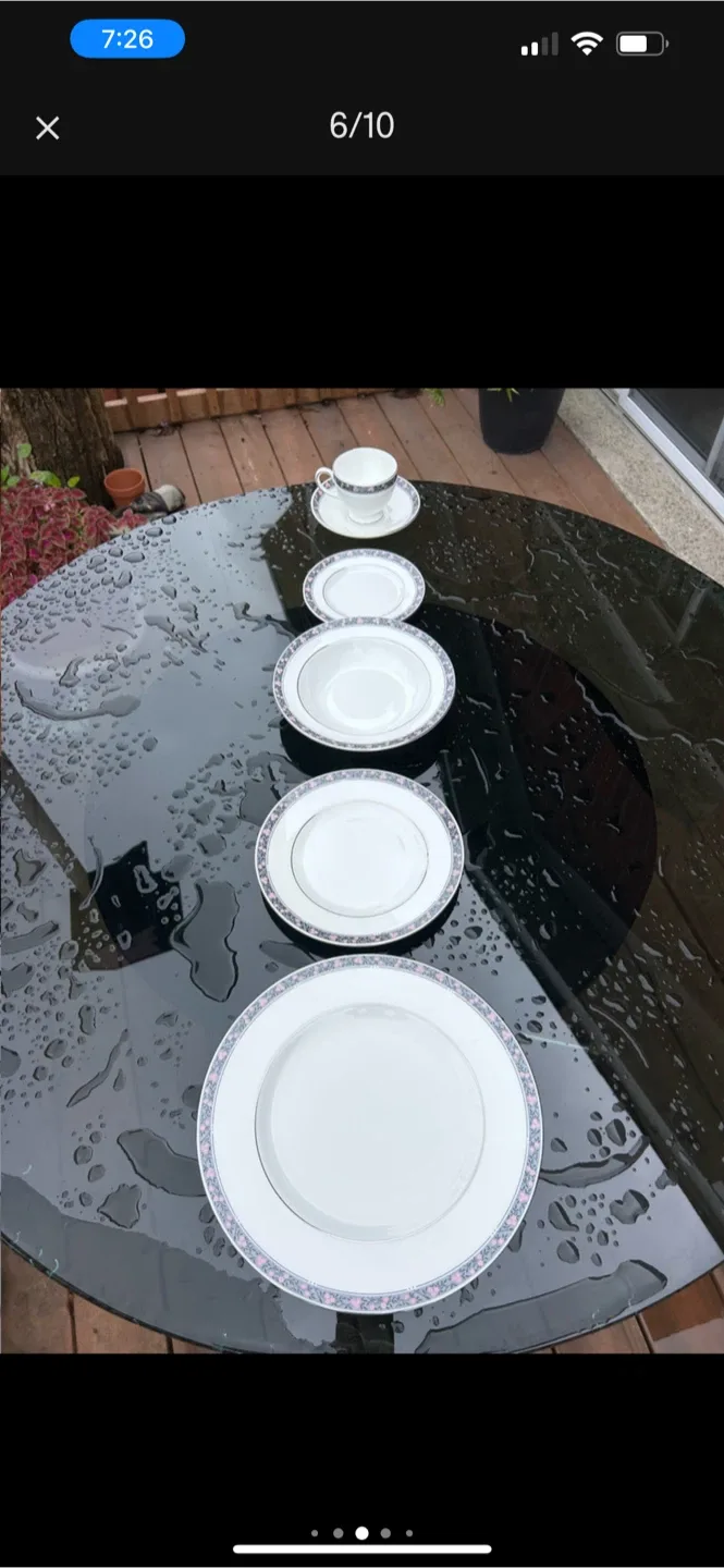 Wedgwood Fairmont Bone China Dinnerware Set image indicator(6)