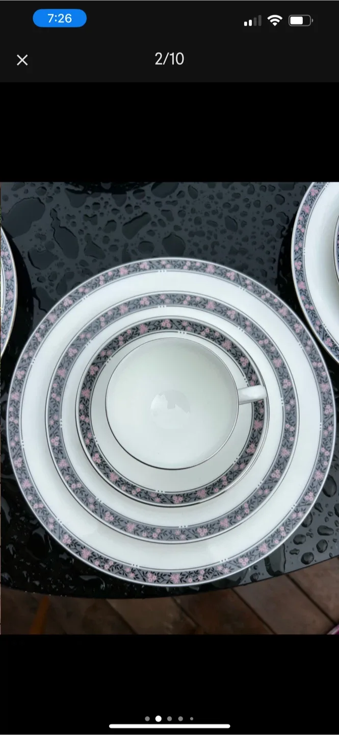 Wedgwood Fairmont Bone China Dinnerware Set image indicator(2)