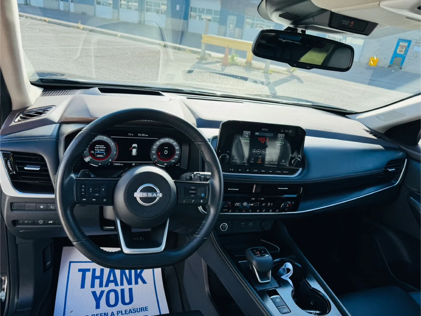 2023 Nissan Rogue Platinum AWD - Black SUV image indicator(10)