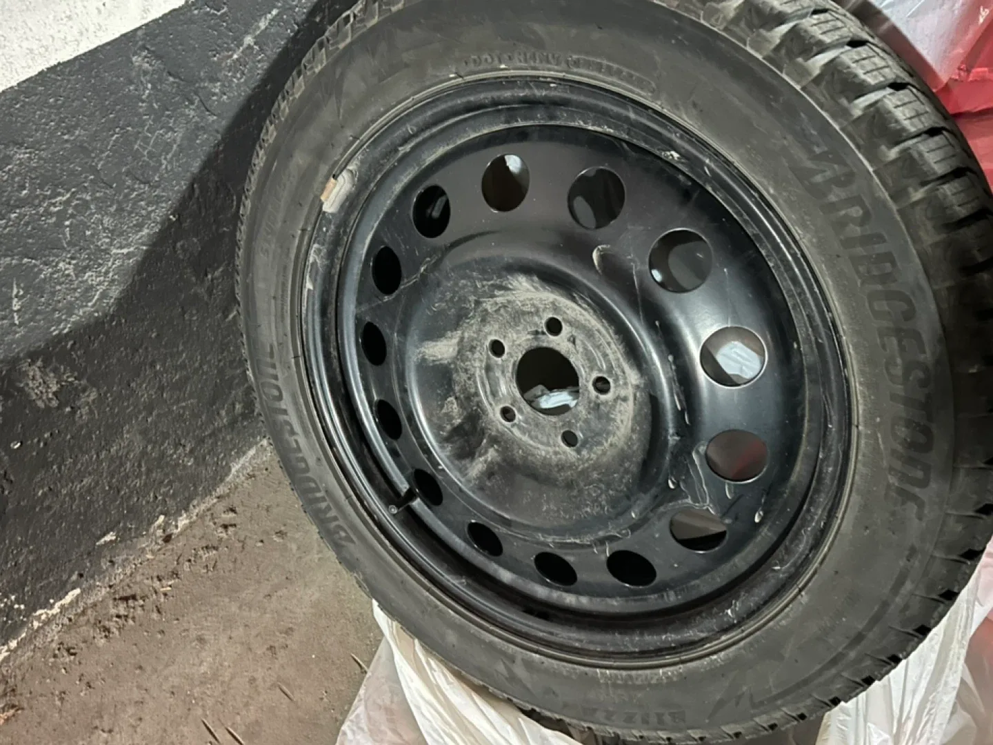 Winter tires, Toyota Sienna image indicator(2)
