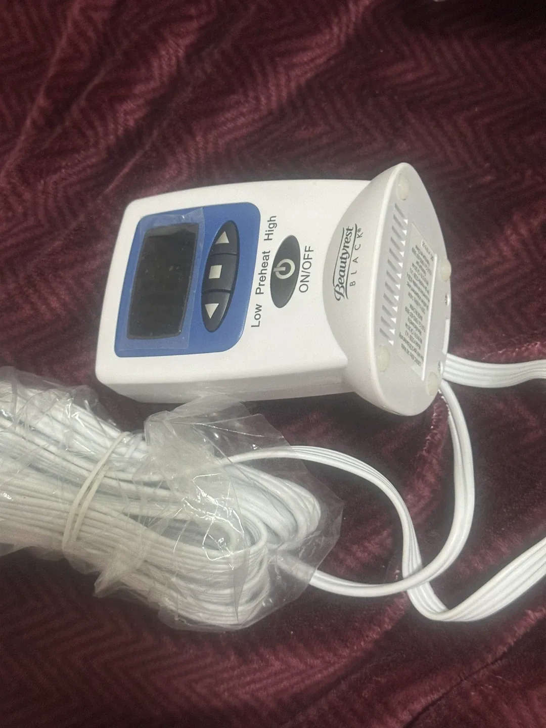 Beautyrest Black Heated Blanket - King Size image indicator(4)