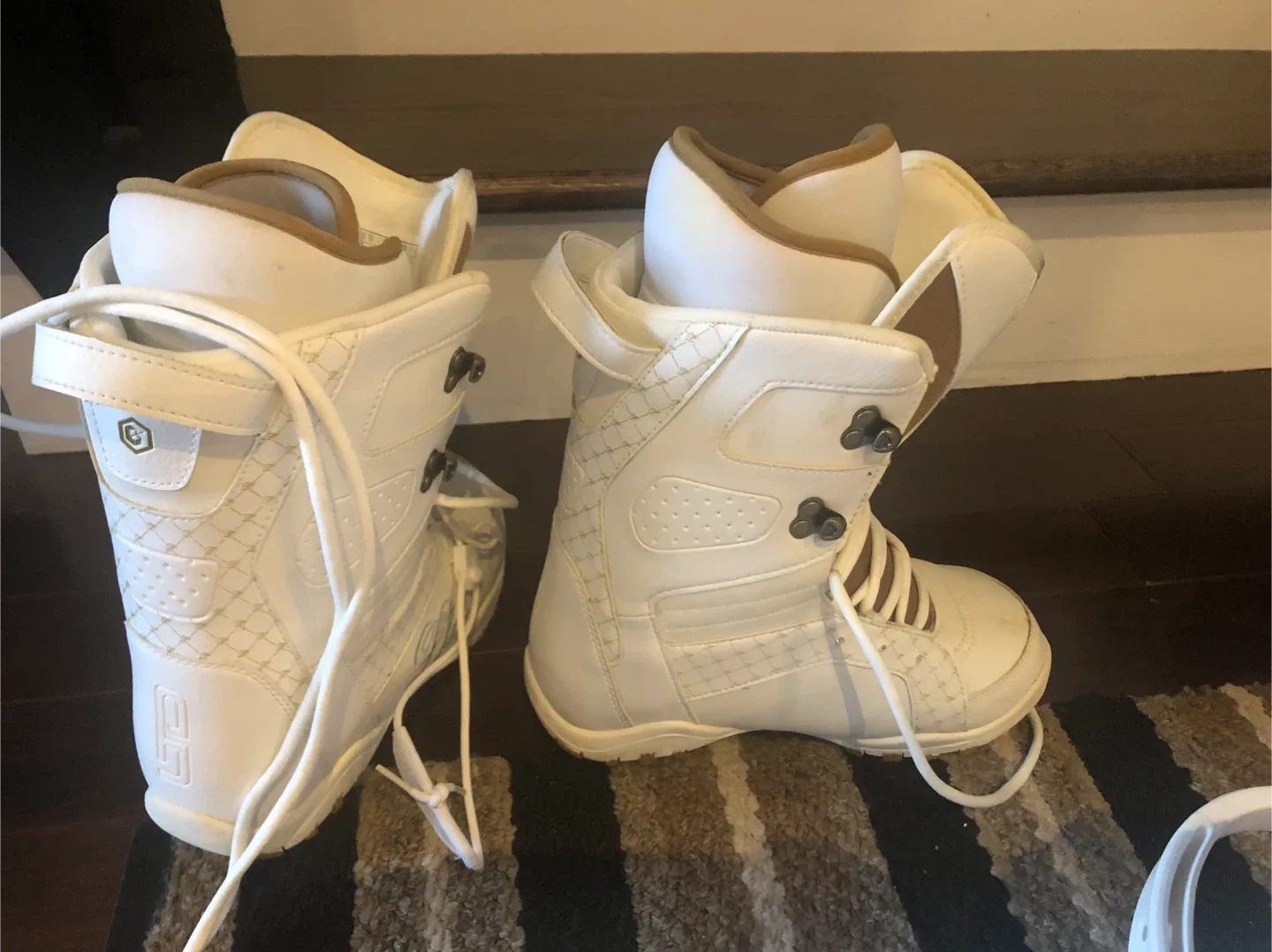 Firefly divane Snowboard 56 inches  with Bindings Floral Design image indicator(10)