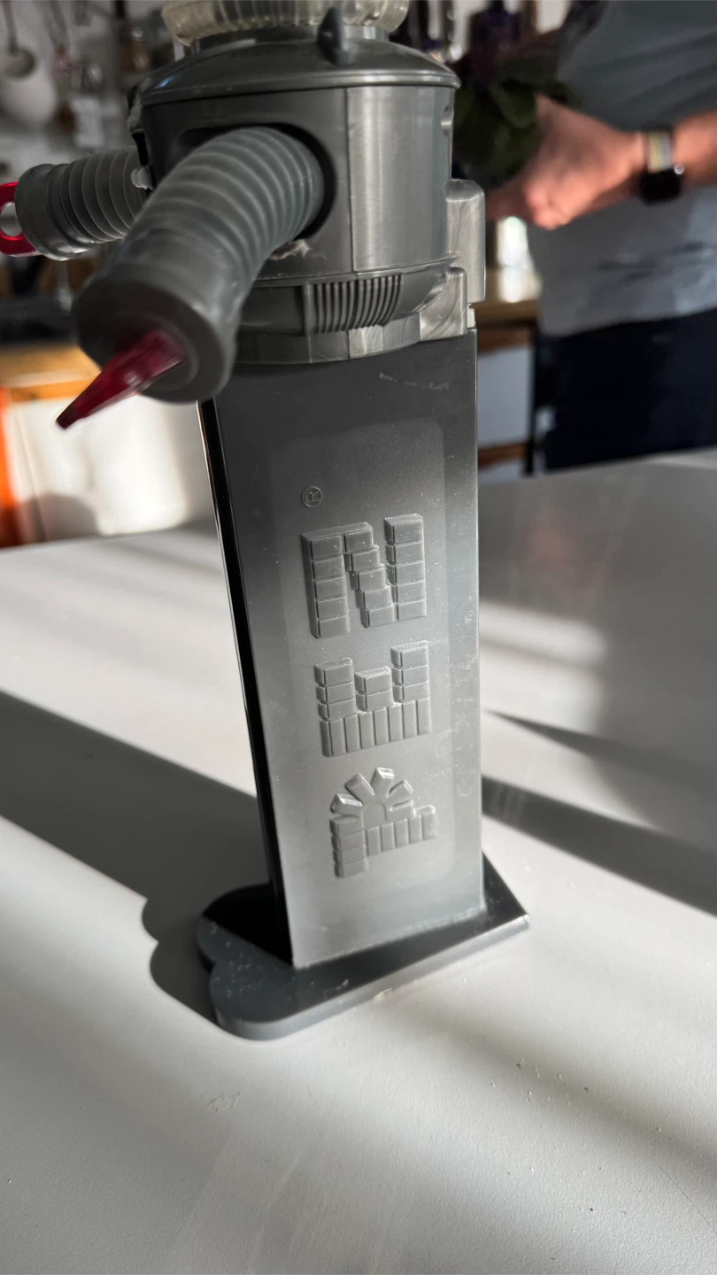 Lost in Space Robot PEZ Dispenser - photo 2