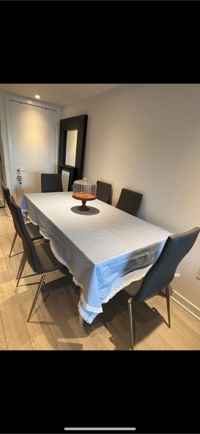 Dining Extendable Table and 6 Chairs Set thumbnail
