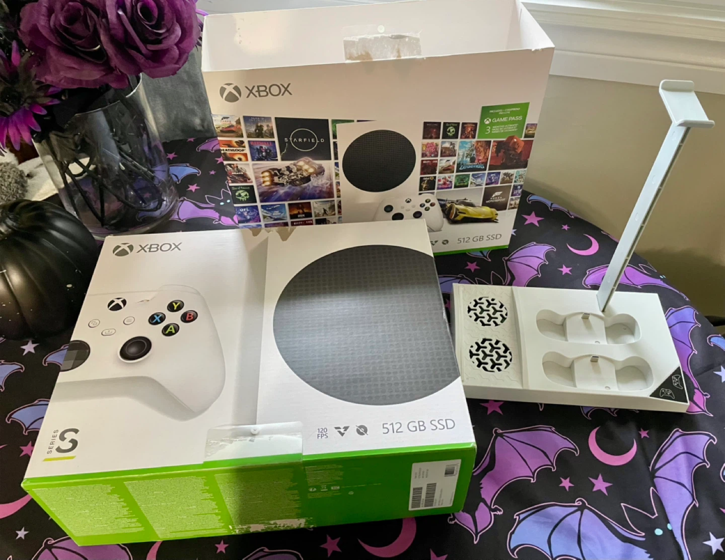 Xbox Series S 512 GB SSD Console + Controllers
