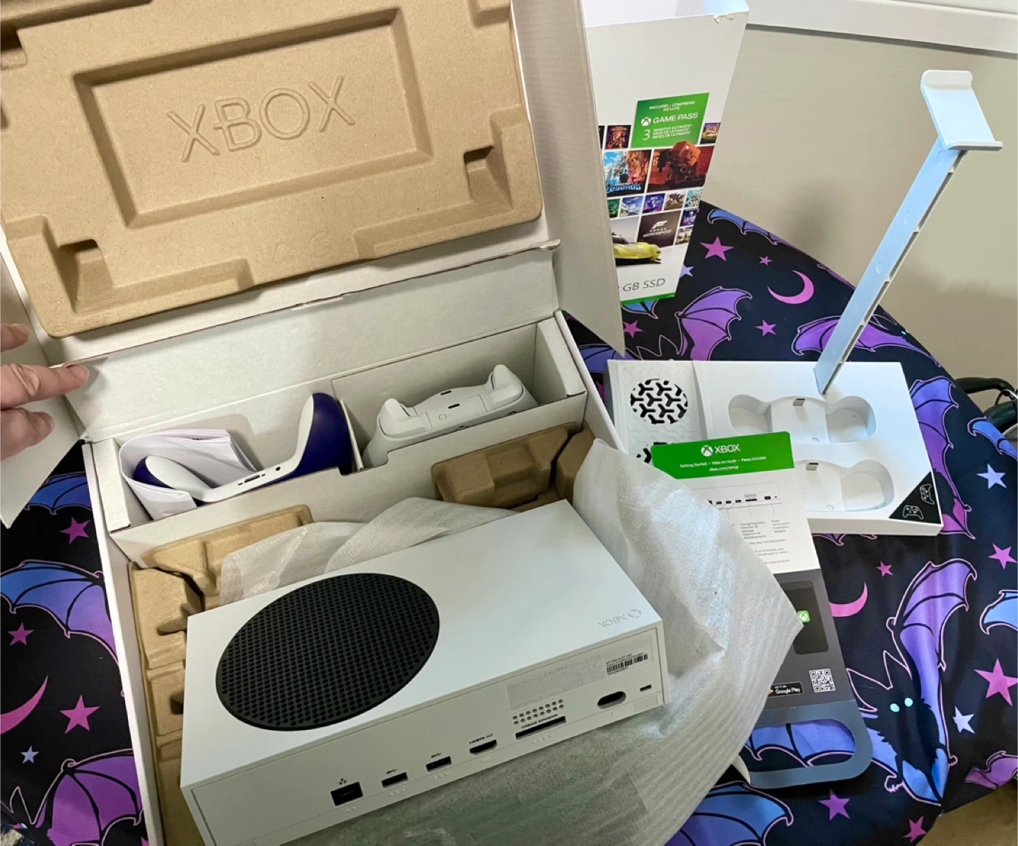 Xbox Series S 512 GB SSD Console + Controllers - photo 2