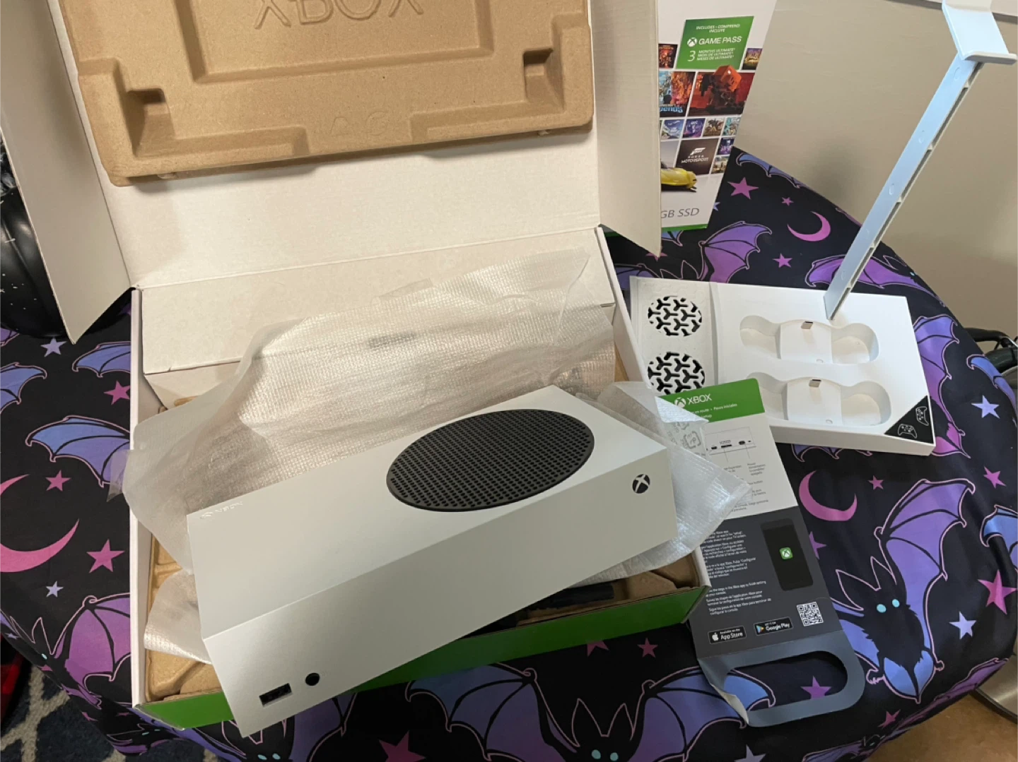 Xbox Series S 512 GB SSD Console + Controllers - photo 5