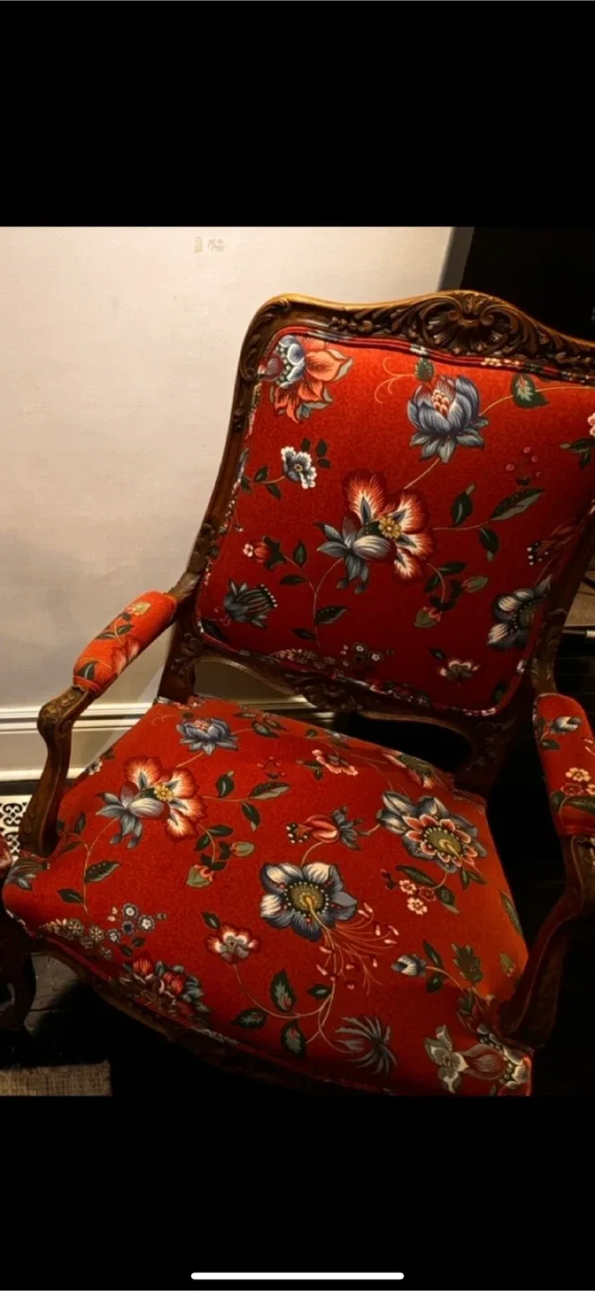 Vintage wooden Rustic Floral Hall Armchair! image indicator(3)