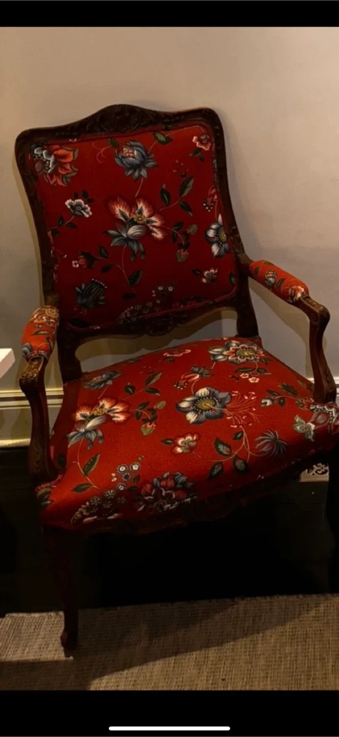 Vintage wooden Rustic Floral Hall Armchair! image indicator(4)