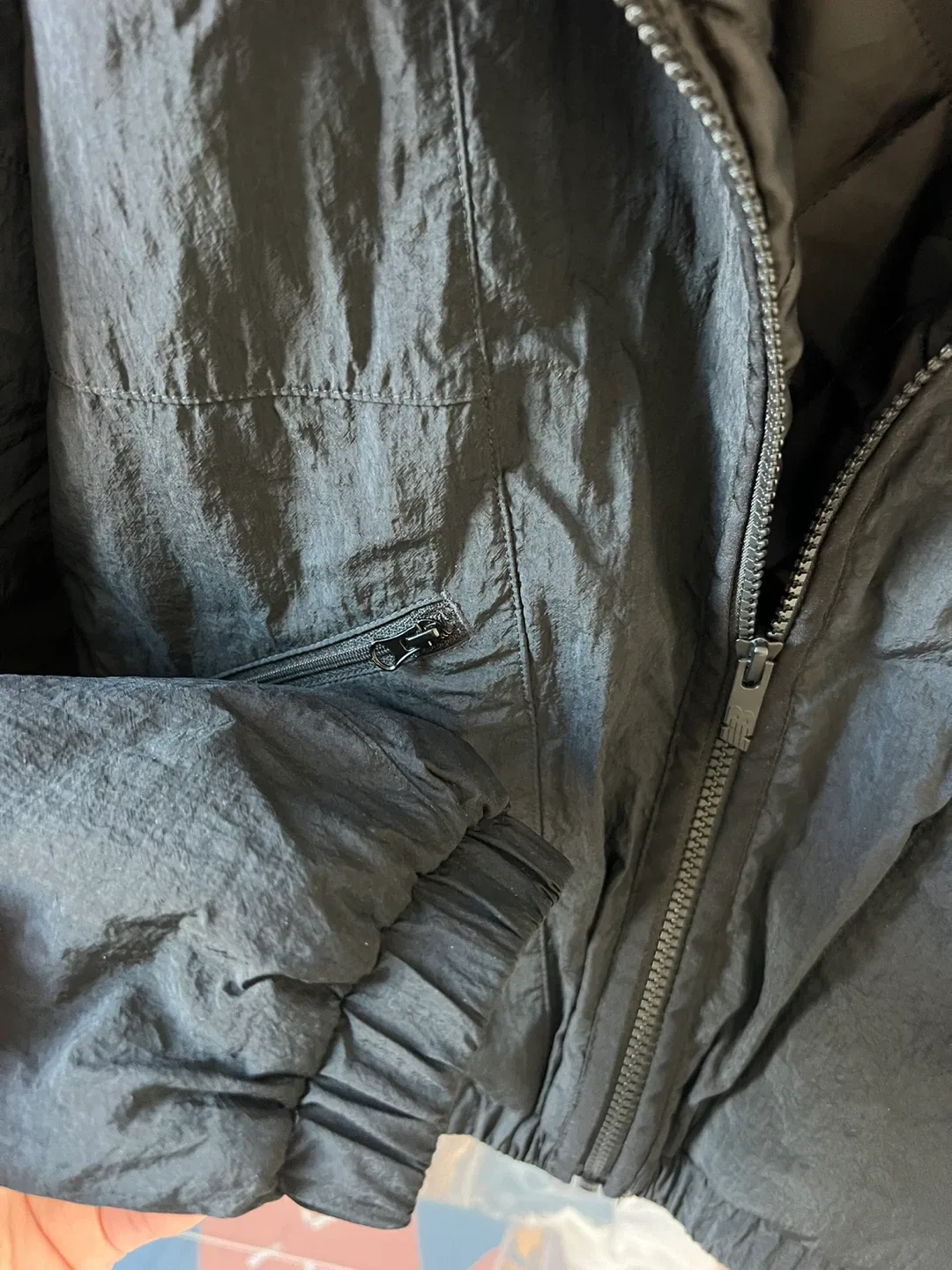 New Balance Black Jacket Size S image indicator(3)