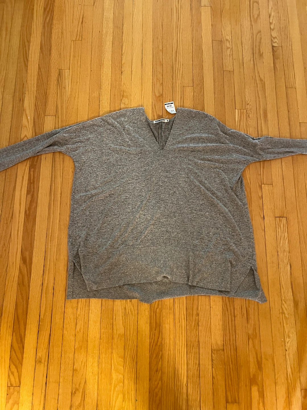 V-Neck Tunic Top - Size XL