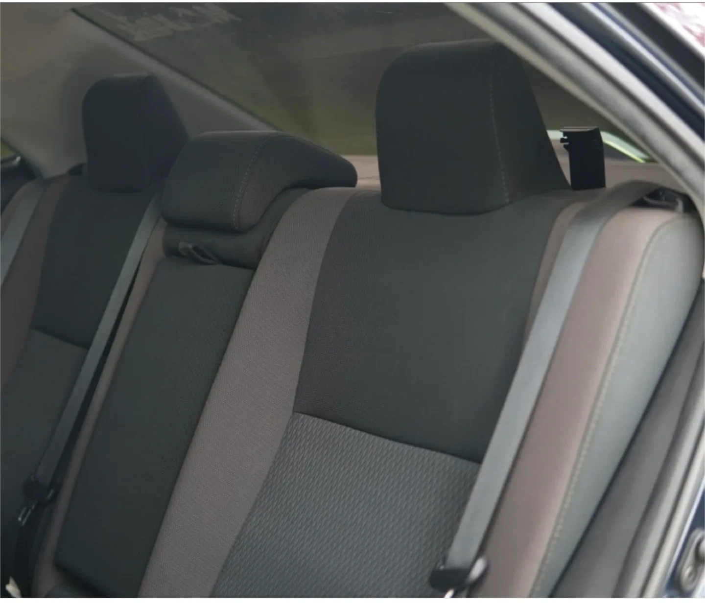 Toyota Corolla LE Sedan - Great Condition! image indicator(10)