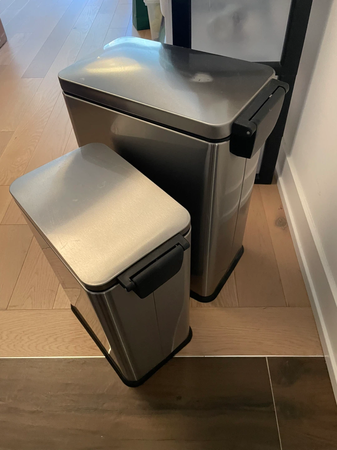 Set of 2 Stainless Steel Trash Bins (15L and 40L) - photo 2