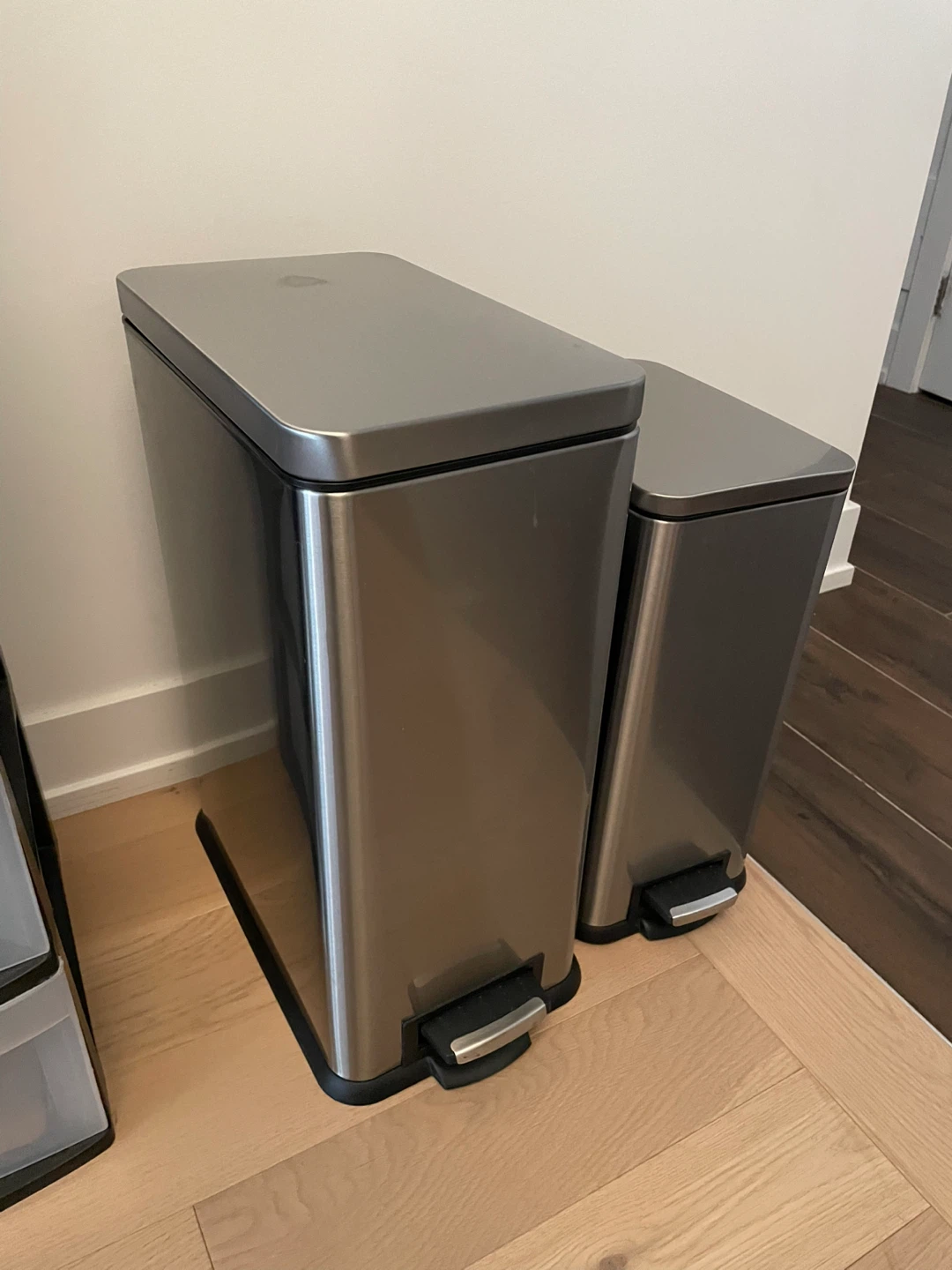 Set of 2 Stainless Steel Trash Bins (15L and 40L)
