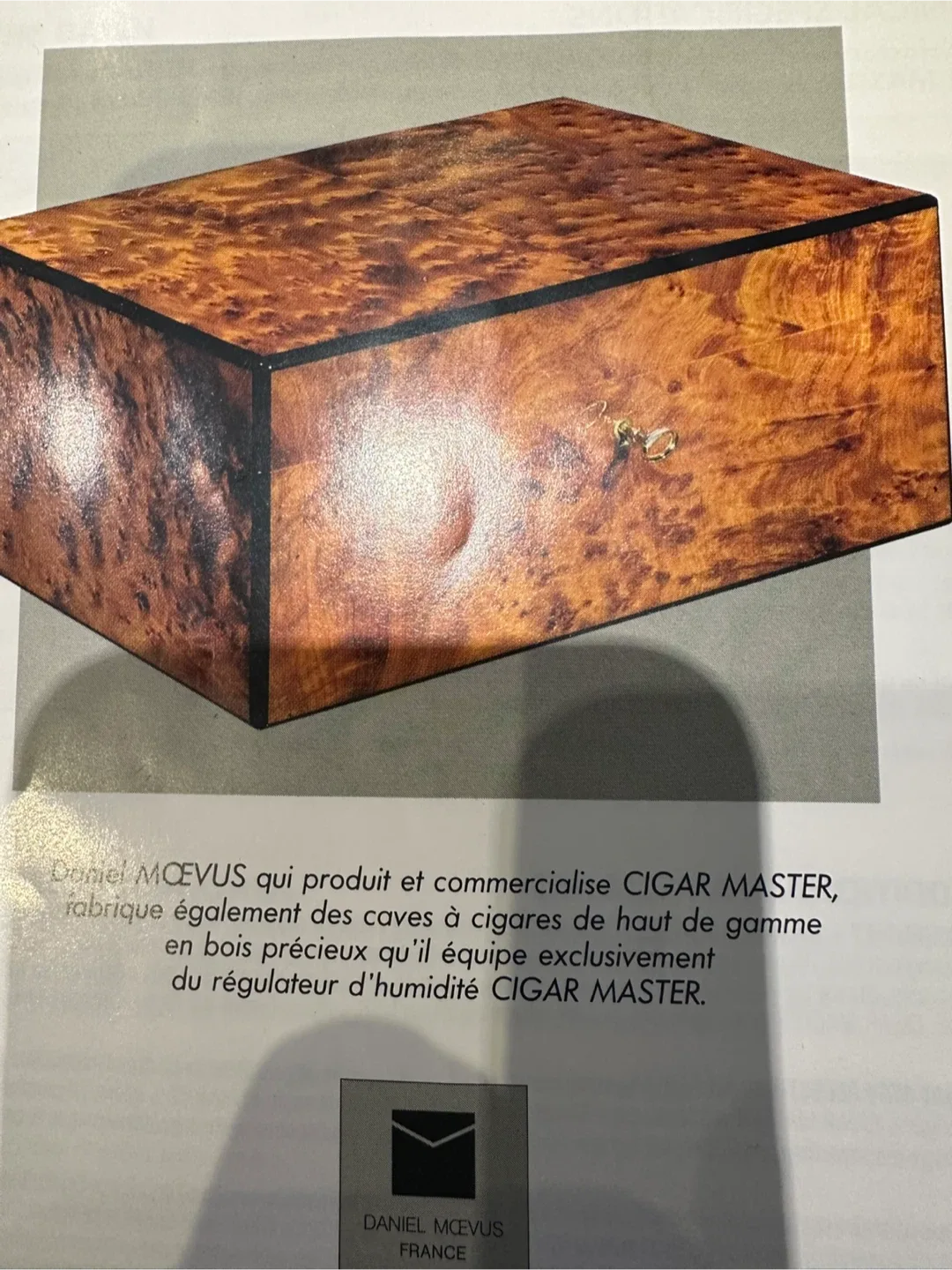 Cigar Master Humidor image indicator(2)