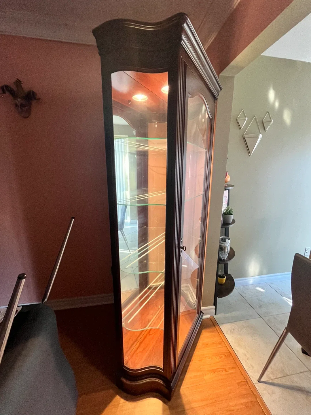 Wooden Display Cabinet image indicator(2)