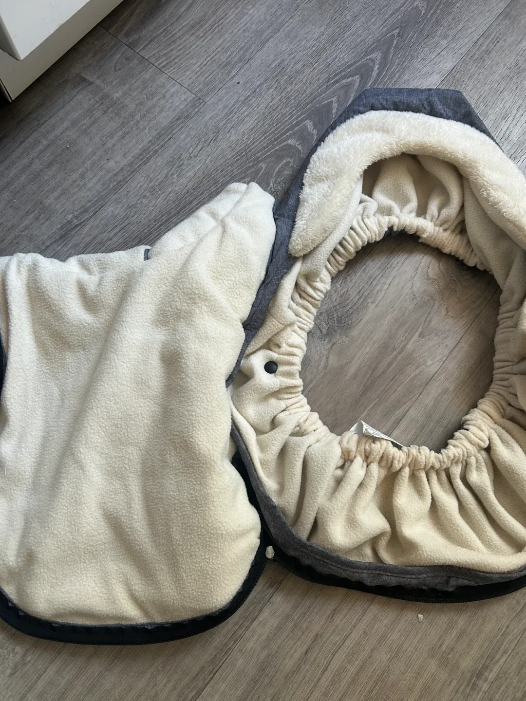 Skip Hop Stroll & Go Car Seat Cover - Grey image indicator(2)