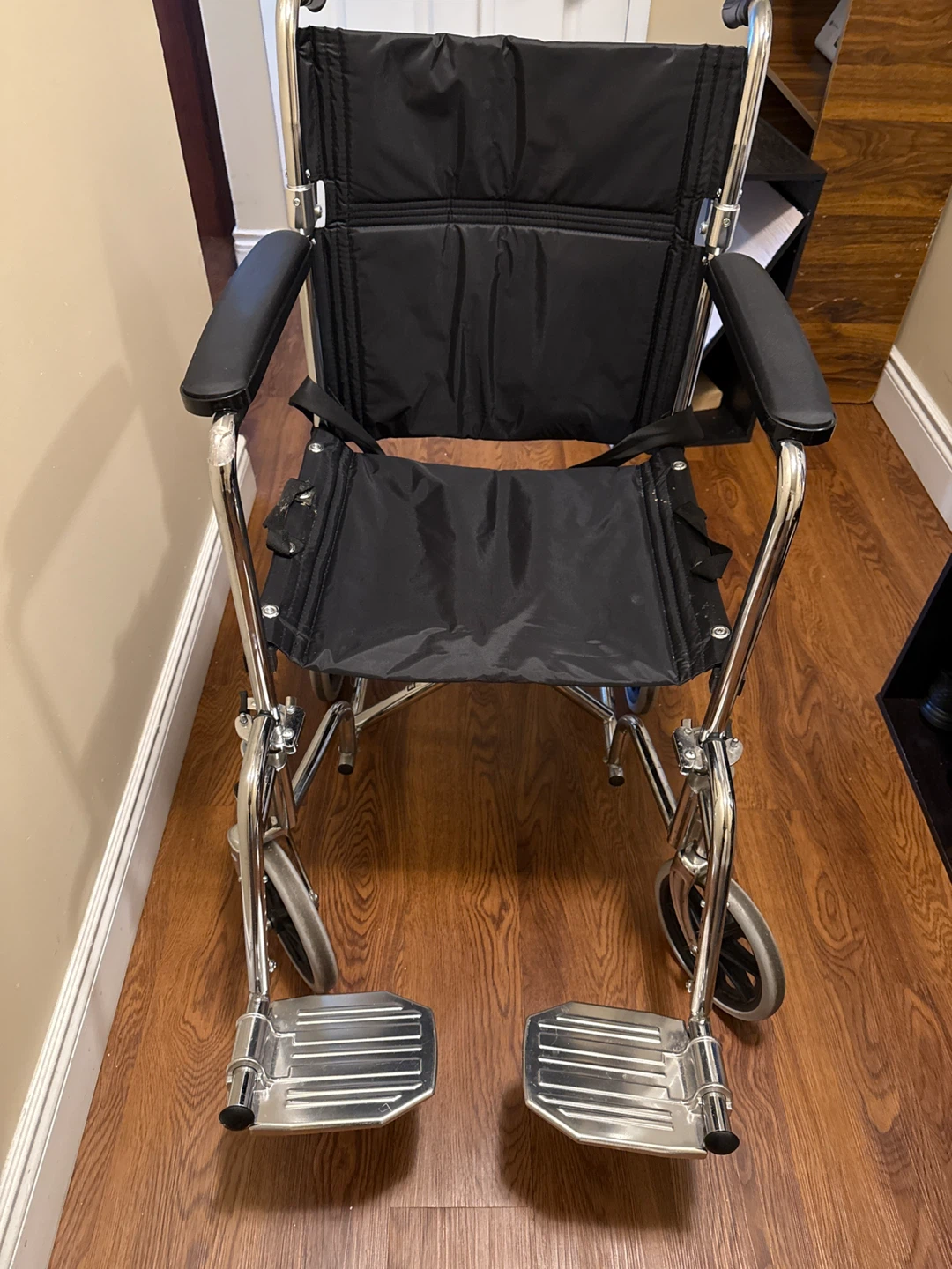 Wheelchair - Lightweight & Portable