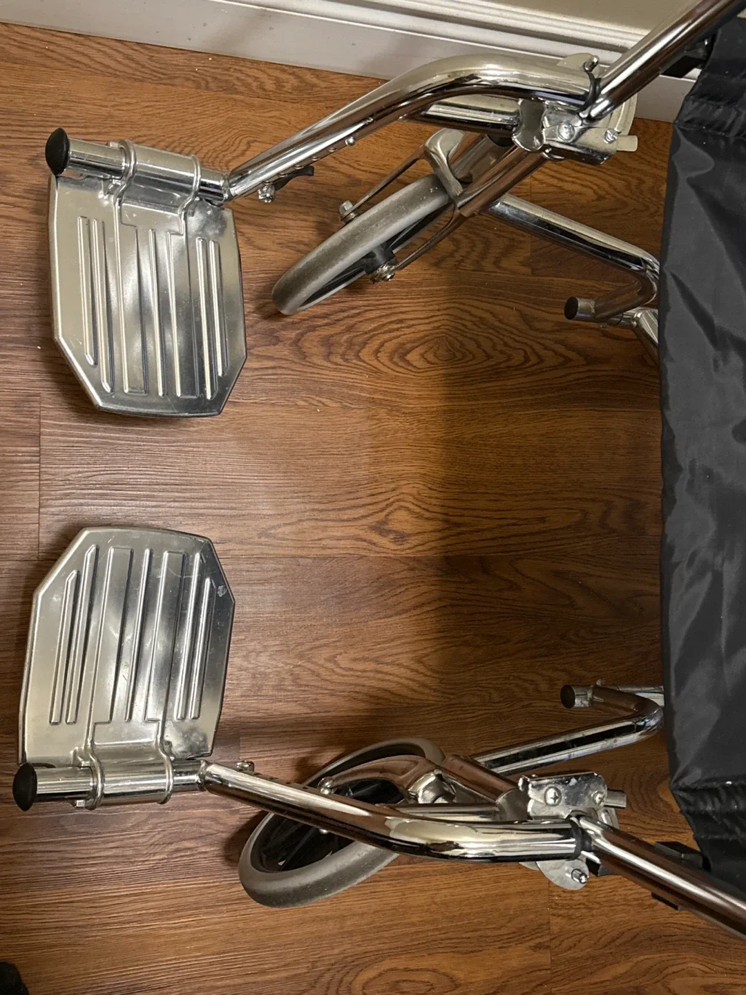 Wheelchair - Lightweight & Portable image indicator(3)