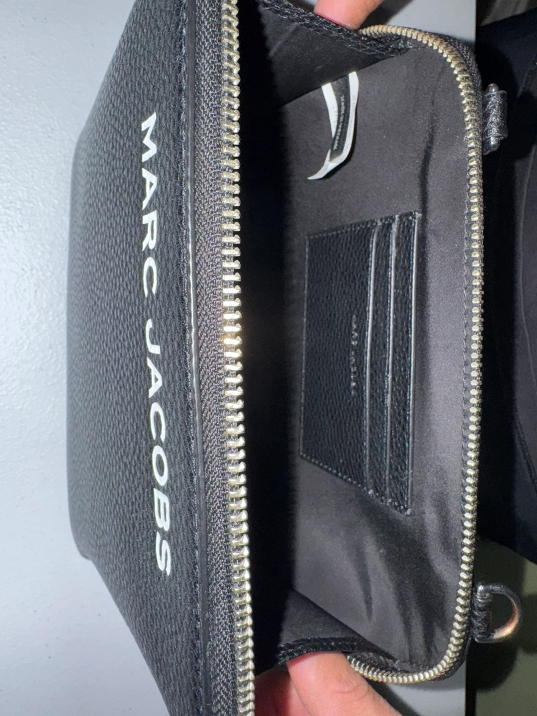Marc Jacobs Black Leather Crossbody Bag - photo 3