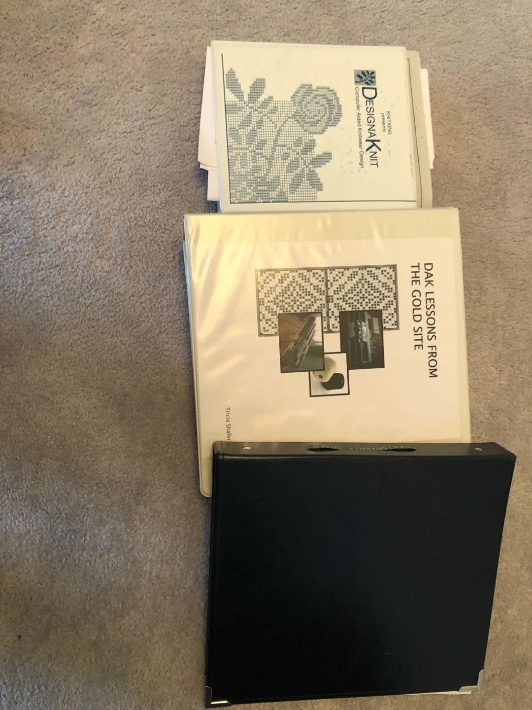 Brother Electronic Bulky Knitting Machine with Accessories image indicator(3)