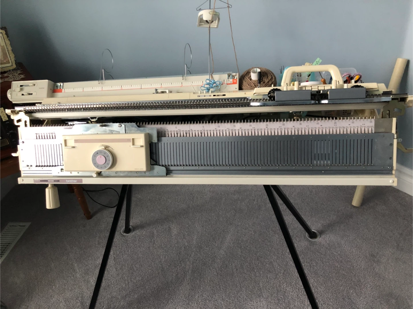 Brother Electronic Bulky Knitting Machine with Accessories - photo 2