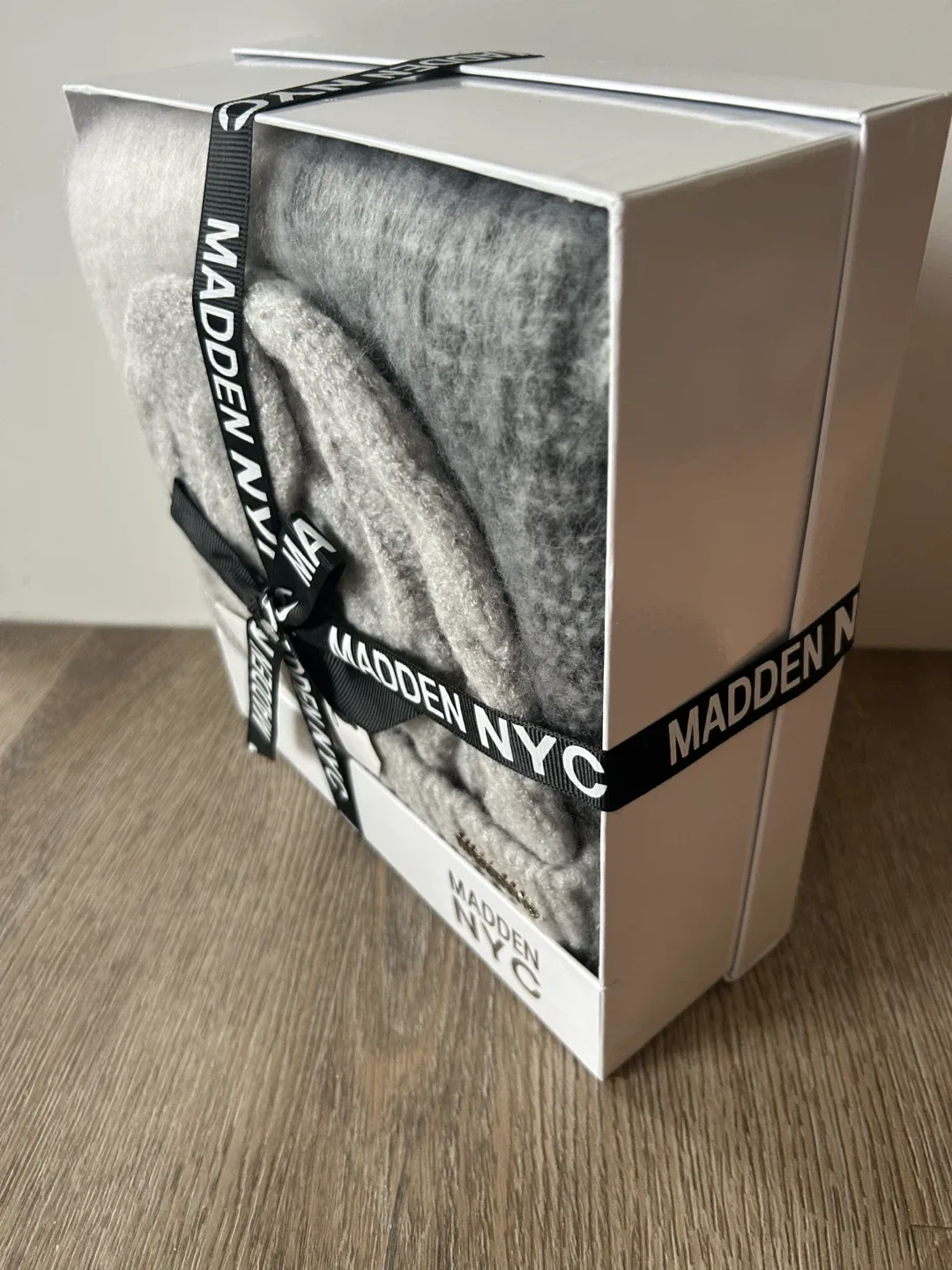 New Madden NYC Hat & Scarf Set - Grey image indicator(2)