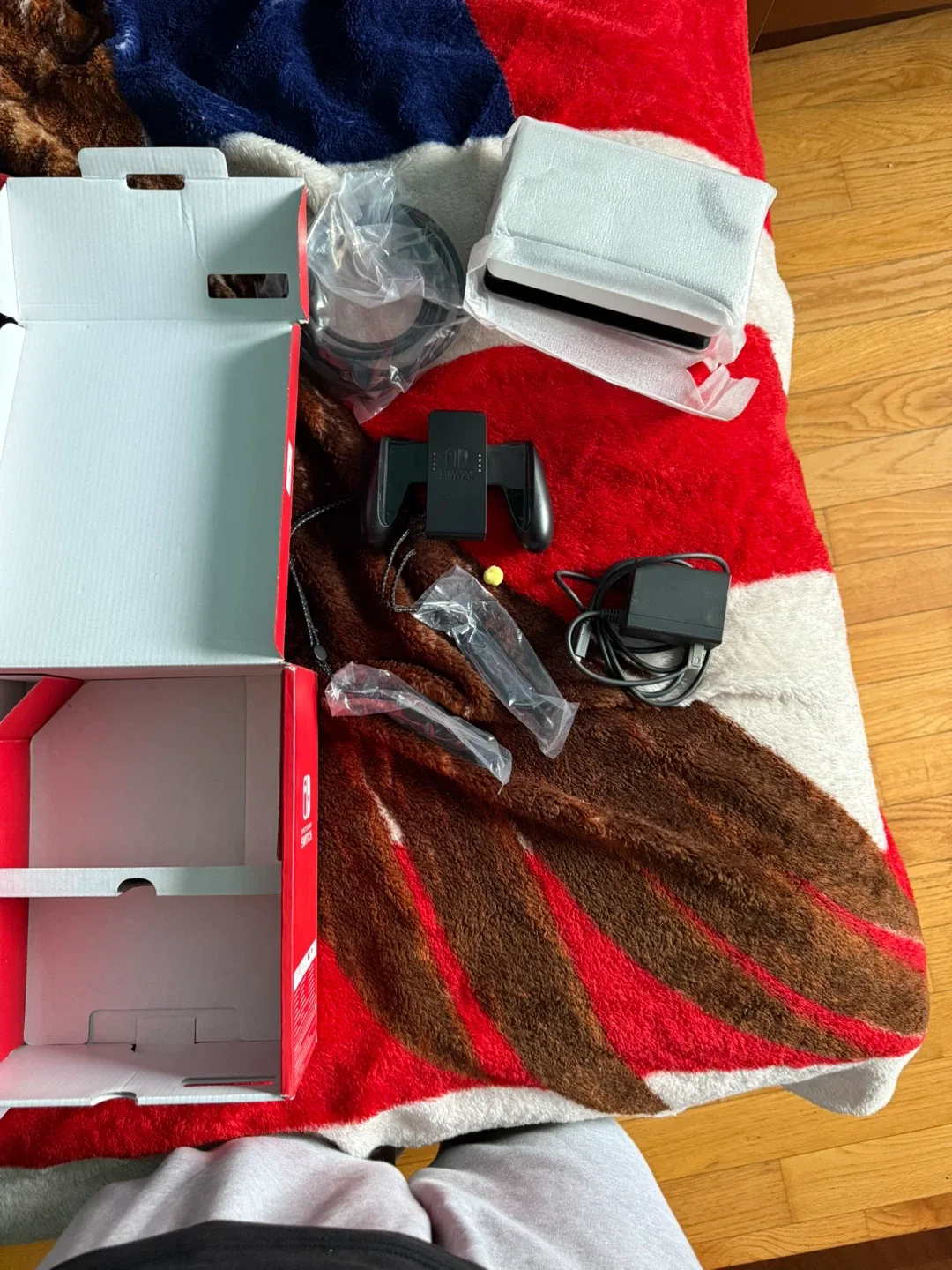 Nintendo Switch OLED Model - White image indicator(3)