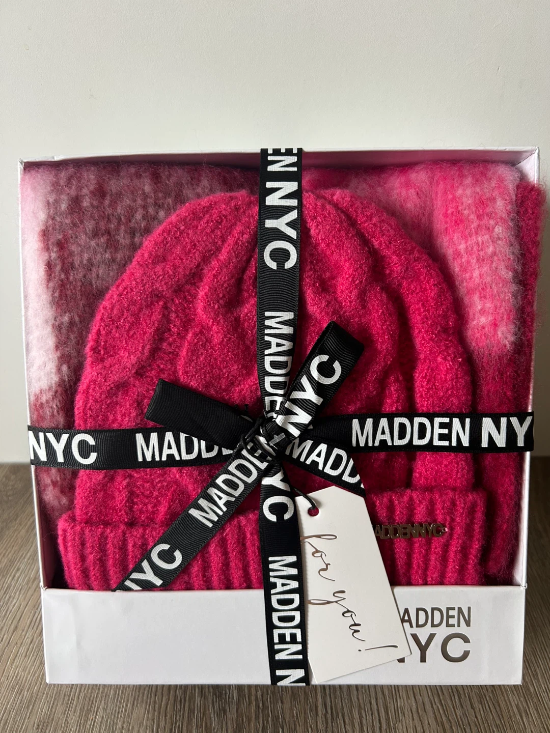 Madden NYC Hat and Scarf Set - Pink