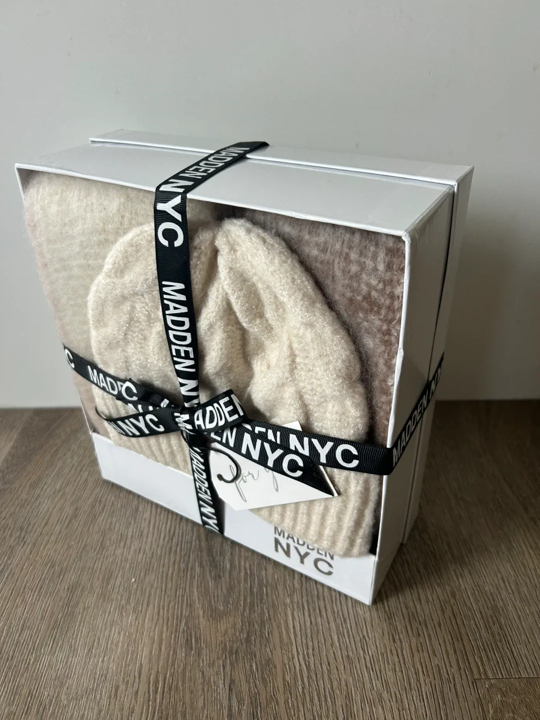 New Madden NYC Scarf and Beanie Set image indicator(2)