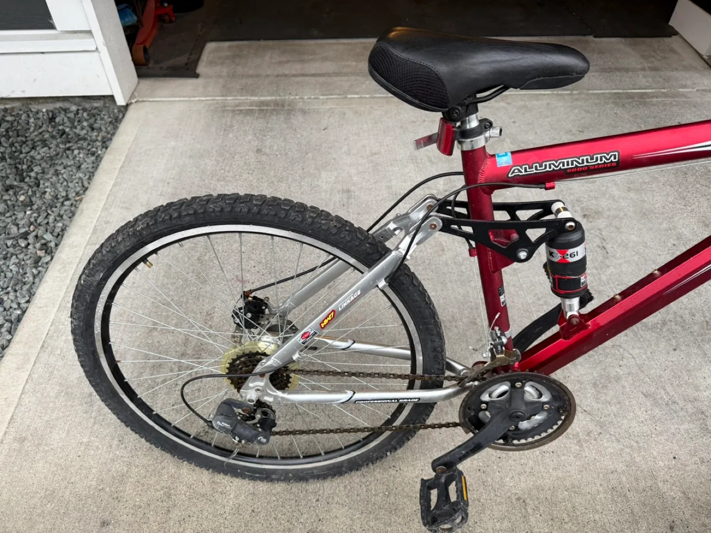 GMC Topkick Aluminum Mountain Bike - Red image indicator(9)